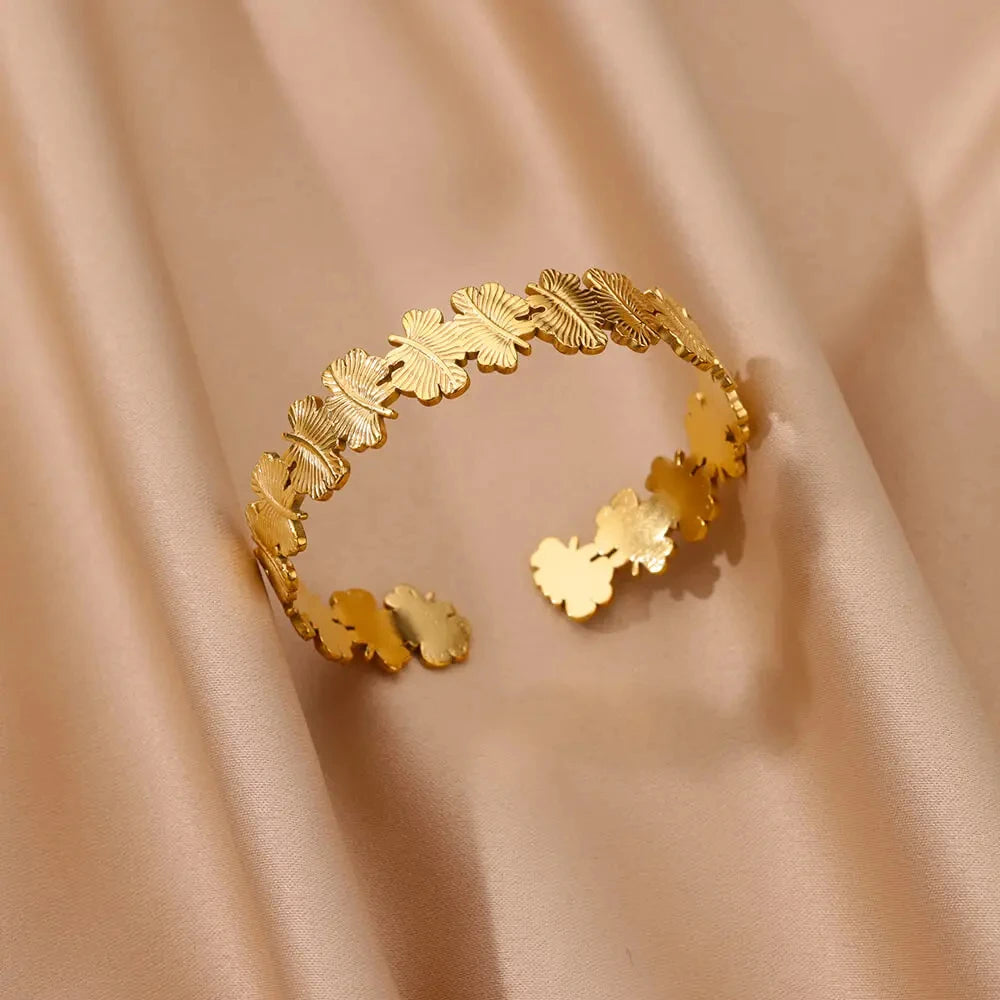 Crownline Cuff Set