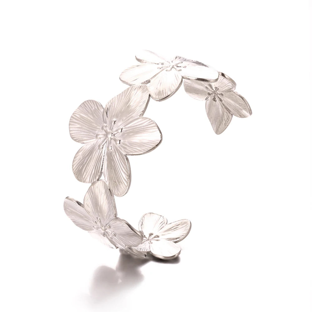 Crownline Cuff Set