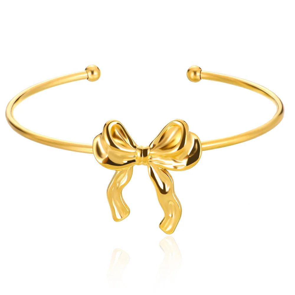 Crownline Cuff Set